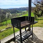 Nives, Wine Region Jeruzalem *