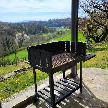 Nives, Wine Region Jeruzalem *