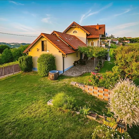 Nives, Wine Region Jeruzalem Βίλα *