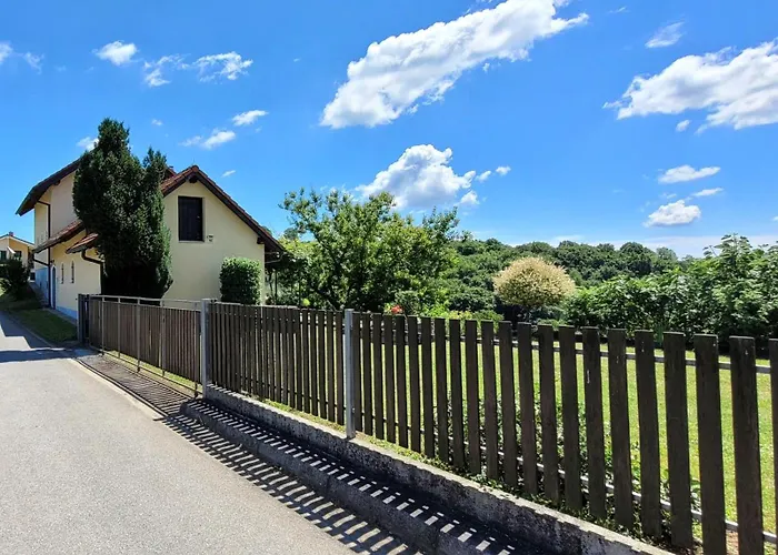 Nives, Wine Region Jeruzalem Villa *